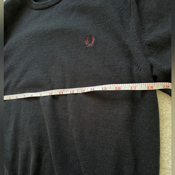 Fred Perry Mens Jumper Medium Black Sweater Merino Wool Blend Knit Casuals Logo - Picture 7 of 8